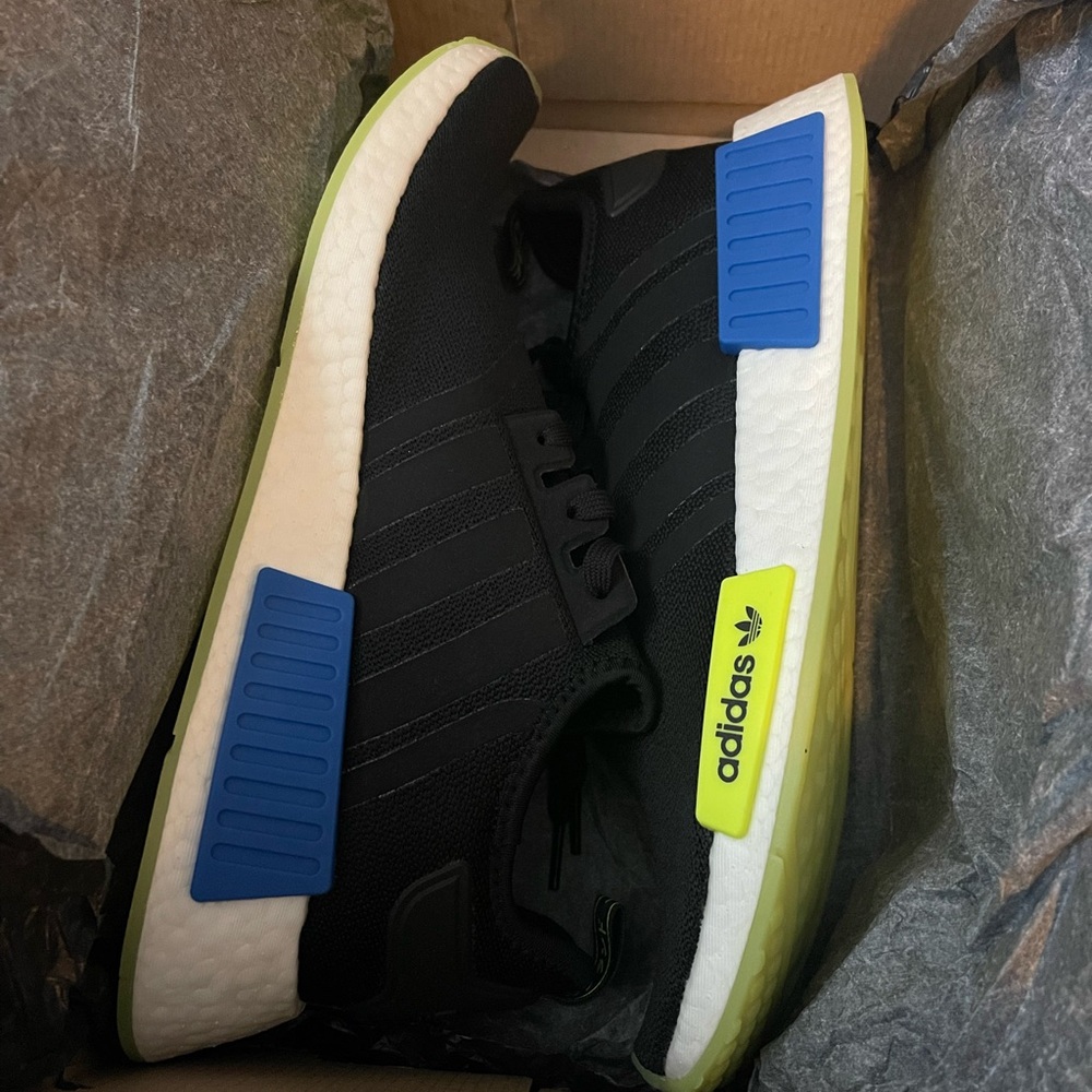 Adidas Nmd_R1 Mens Shoes, Color:Black/Lime  size 10